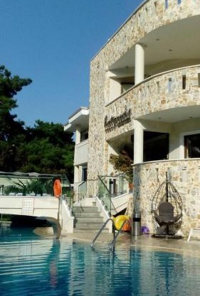 Hatzoudis Luxury Suites