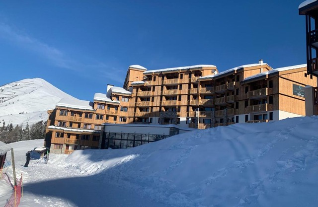 Haut Belle Plagne, vue montagnes, au pied des pistes, proche de l'ESF & espace piscine inclus