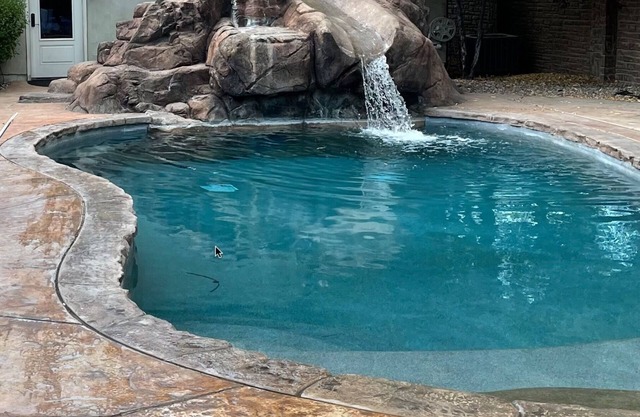 Have it all! Pool, hot tub, theatre, gym, pool table, foozball, ski resorts,