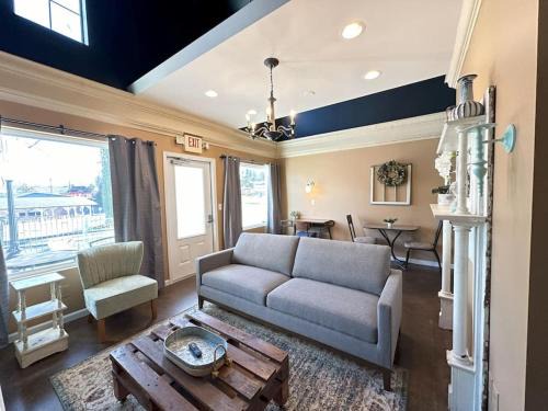 Haven at Hazel~Downtown Loft