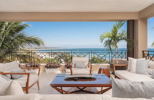 HDM Oceanfront Luxury – Best View, Prime Location!