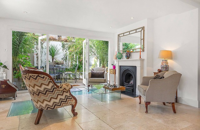 Heart of Hampstead, by Veeve