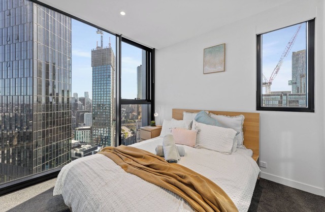Heart of Southbank, Walk to Crown, Resort style amenities & Free Carpark