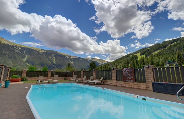 Heated Pool! Ski in/Walk out! Perfect Hotel Room CV210A