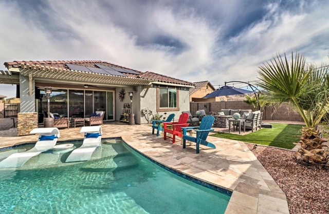 Heated Pool Stunning Goodyear Vacation Rental!
