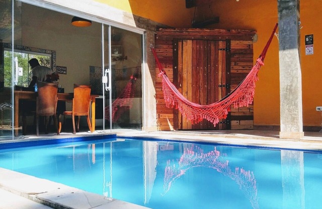 Heated swimming pool, 24-hour concierge .