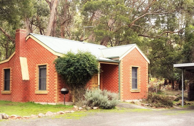 Heatherlie Cottages Halls Gap