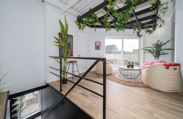 Heaven's Garden/Luxury penthouse downtown