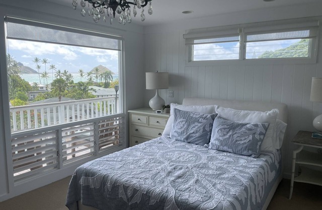 Heavenly Hale Best Licensed Vacation rental - walk to beach!