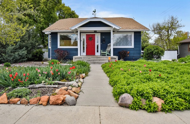 Heber's Blueberry Bungalow, 2Br 1Ba, Close to Skiing, Cozy & Cute, Pets ok!