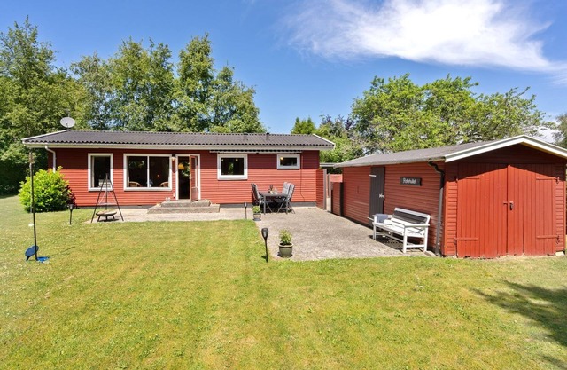 "Hege" - 450m from the sea by Interhome