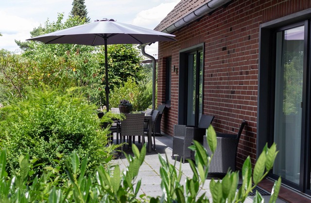 Heideträume Appartements "Pferdeflüsterer", terrace, nature reserve