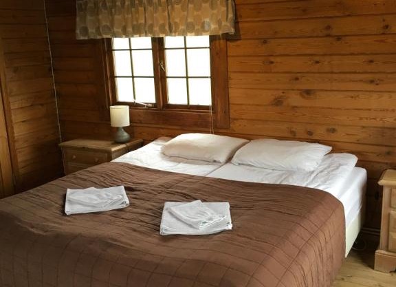 Heidi Cabin