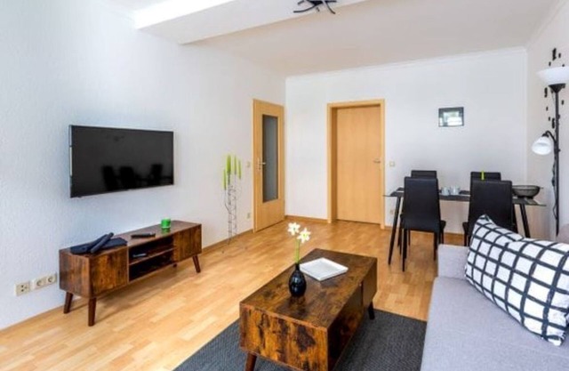 Helle 3-zimmer Ferienwohnung im Stadtteil Gohlis