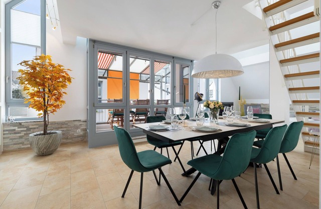 HELLOFLATS: Luxury Penthouse/Balcony/Parking/Center/Therme/MUC Airport