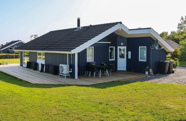 Here you will spend your vacation on a natural ground, 100 m from the beach and in a bright, cozy co