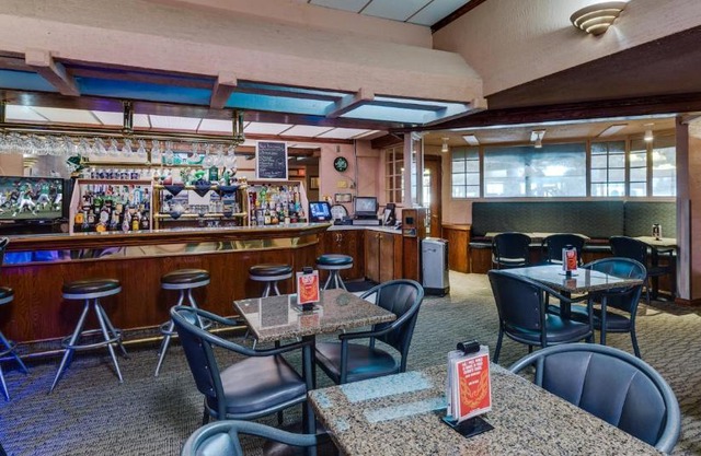 Heritage Inn Hotel & Convention Centre - Moose Jaw