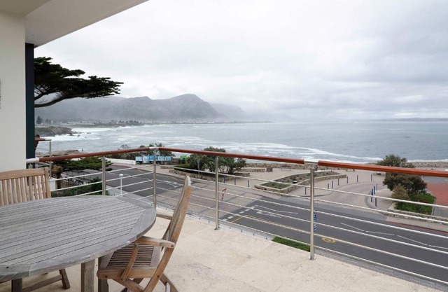 Hermanus Seaview Apartment