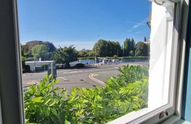 Hermes Hotel by Nestor