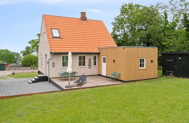 "Hermine" - 250m from the sea by Interhome