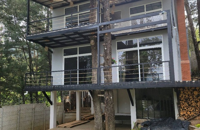 Hermosa Casa Bosque Con Vistas!