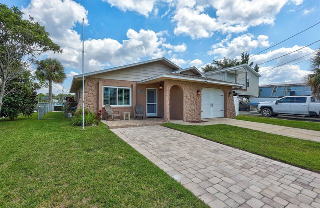 Hernando Beach Gulf Access, Dock & Heated Pool