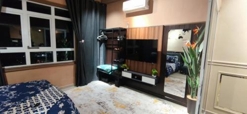 HI Studio Mesahill Premier with Bathtub