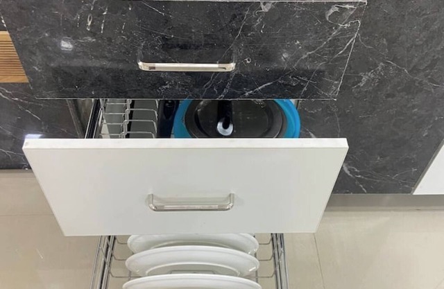 Hi5 Stays SEaRENITY Chic 2BHK with pool North Goa