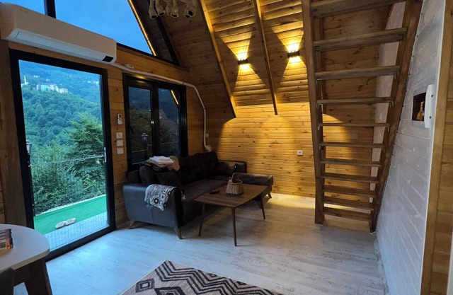 Hidden Garden Bungalow