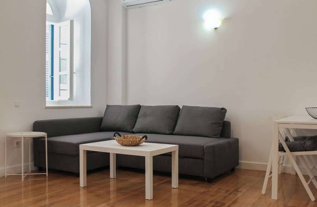 Hidden Gem Convenient & Spacious