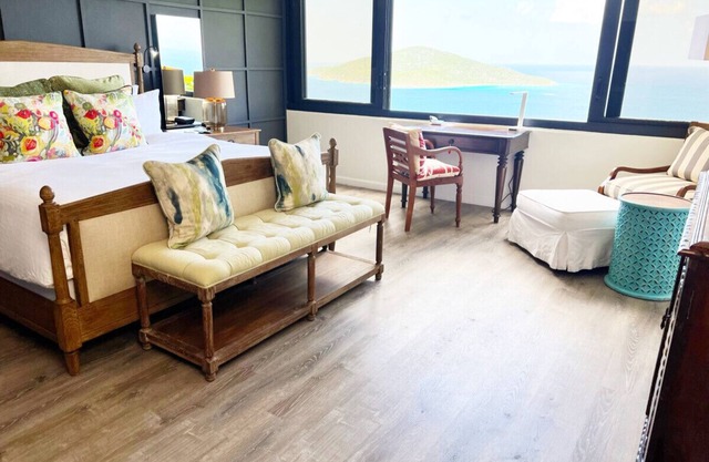 *Hidden Gem: Luxurious Oceanview Escape with Modern Amenities and Generator*