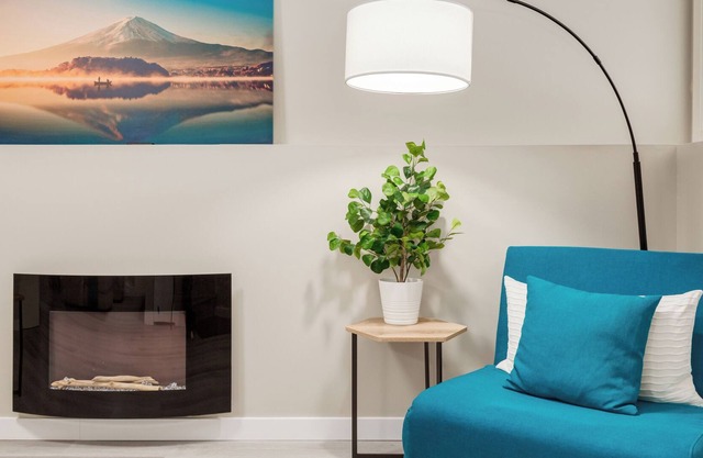 Hidden gem! Modern-chic guest suite in Central NW