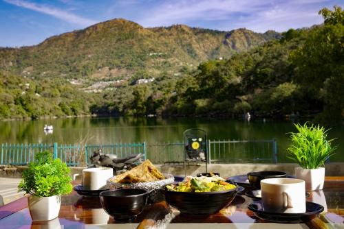 Hidden Lake By Vista Stays