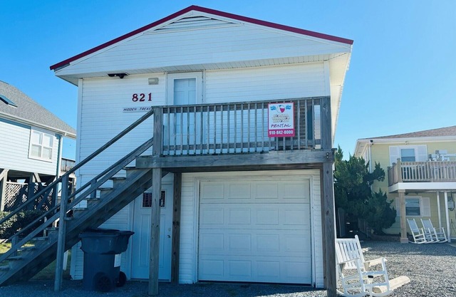 Hidden Treasure - Great Oceanfront Property with Private Pool!