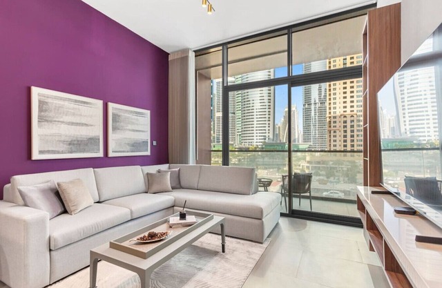 High End 1 Bedroom with Exquisite Layout in JLT