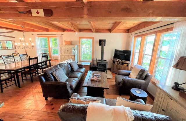 High end cozy retreat ideal for large families with wood stove & large firepit
