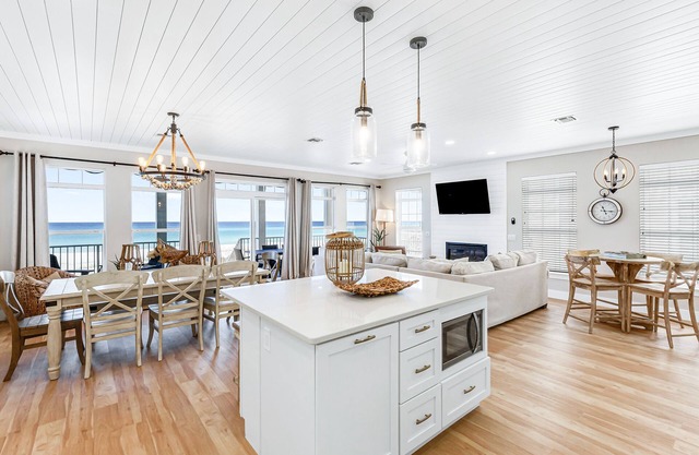 High Tide! Beachfront Home! Incredible reviews. Exceptional design and views.