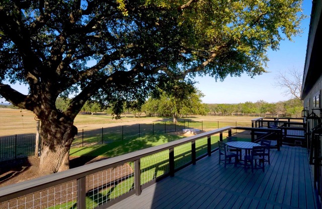 Hill Country View from private Hot Tub & Kid Games