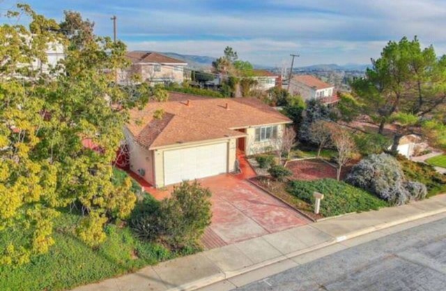 Hilltop view 1-bedrooms single family big backyard