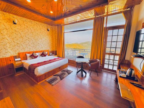 Himalayan Valley View Resort - Rooms with Balcony and mountain view - Peacefull place - Private Parking - Easy Access