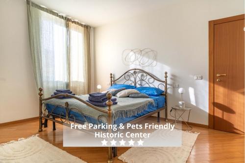 HISTORIC CENTER VIEW - 2 minutes from the Castle & Private Free Parking- Fast Wifi Historical Palace