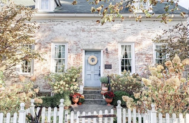 Historic Cottage in the Heart of the Village