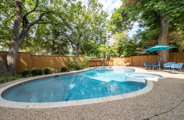 Historic Downtown Home with Private Pool - Thurgood!