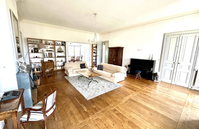 Historic F6 residence with Wifi and terrace