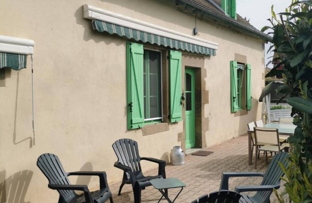 Historic Farmhouse with Garden, Near Thermal Spa, Sleeps 8