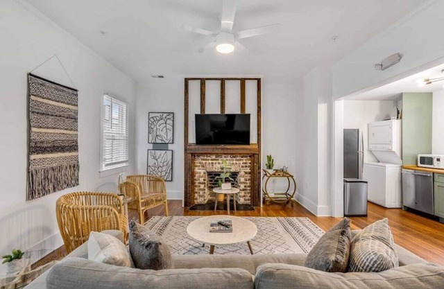 Historic Loft in Downtown Charleston
