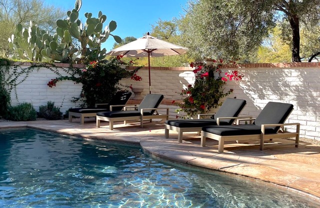 Historic Oasis w/Pool, Garden, & Fire Pit