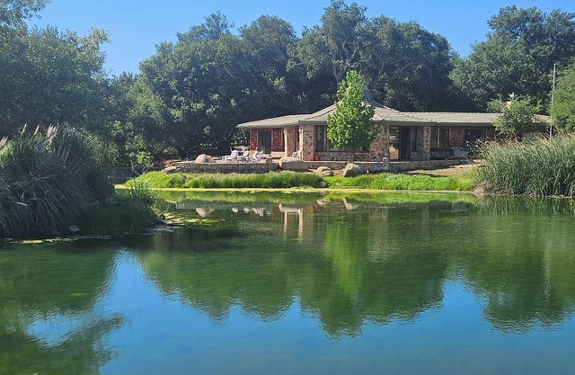 Historic Reagan Ranch Enjoyable 2-bedroom "The Buffalo" house in Murrieta