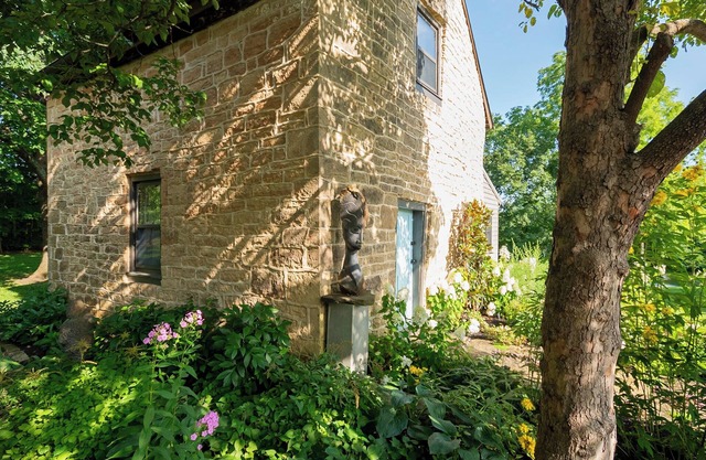 Historic stone cabin near Bourbon Trail on private 13 acre estate property!