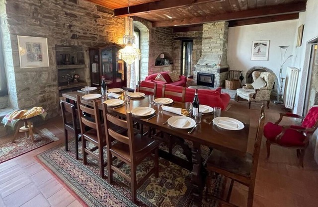 Historick StoneHouse in Piedmont with stunning view!